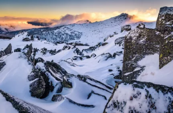 mount kosciuszko climbing season